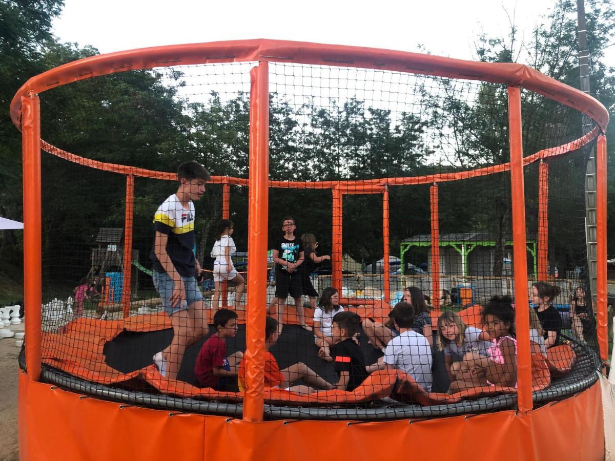 Camping Paradis Family Des Issoux Lalevade-dʼArdèche Eksteriør billede