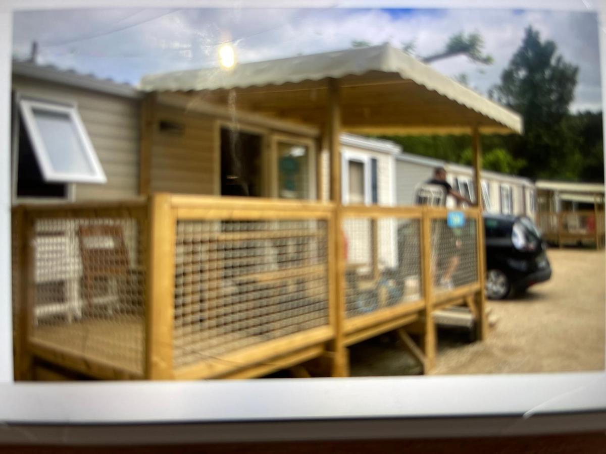 Camping Paradis Family Des Issoux Lalevade-dʼArdèche Eksteriør billede